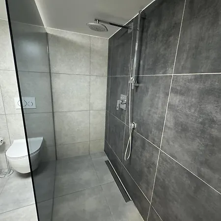 50m2 Garden Parking Free Apartment Nové Jirny